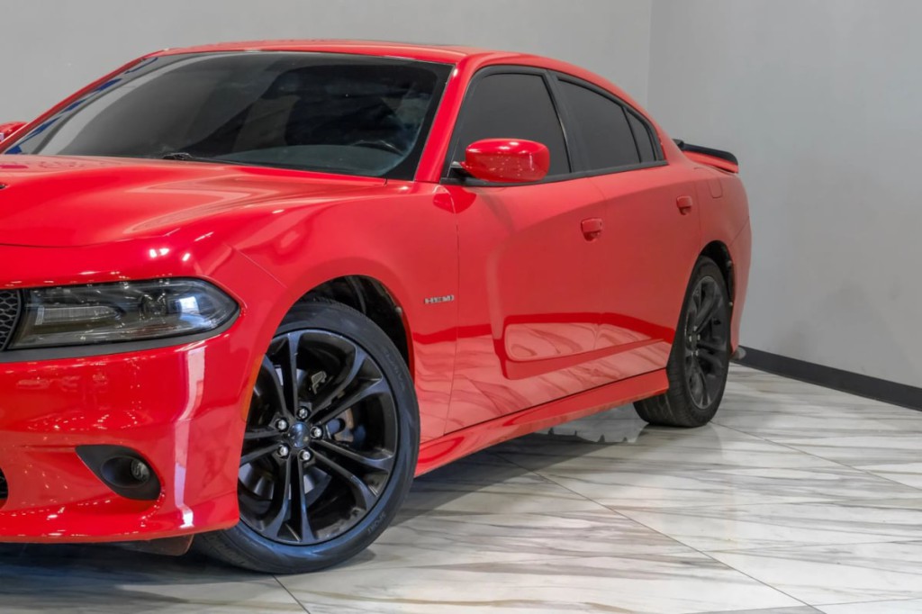 2020 Dodge Charger Image 8