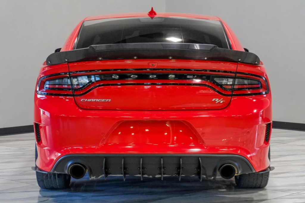 2020 Dodge Charger Image 15