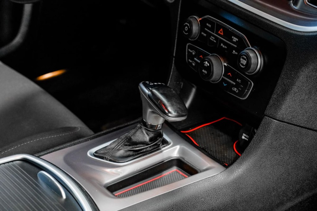 2020 Dodge Charger Image 31