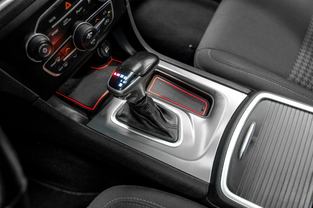 2020 Dodge Charger Image 32