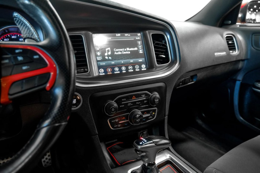 2020 Dodge Charger Image 33