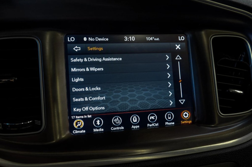 2020 Dodge Charger Image 42