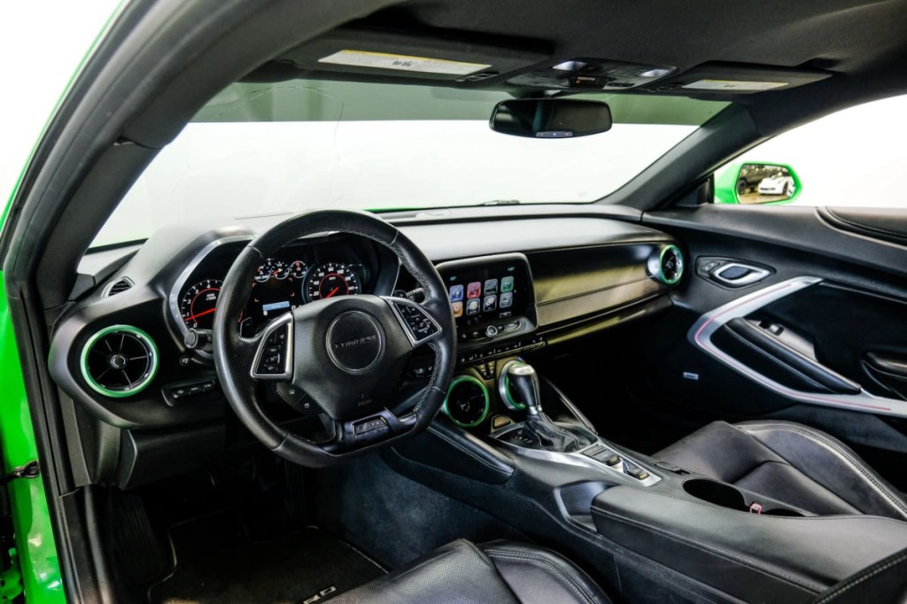 2017 Chevrolet Camaro Image 4