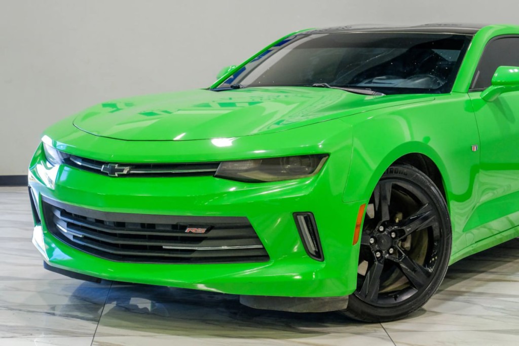 2017 Chevrolet Camaro Image 6