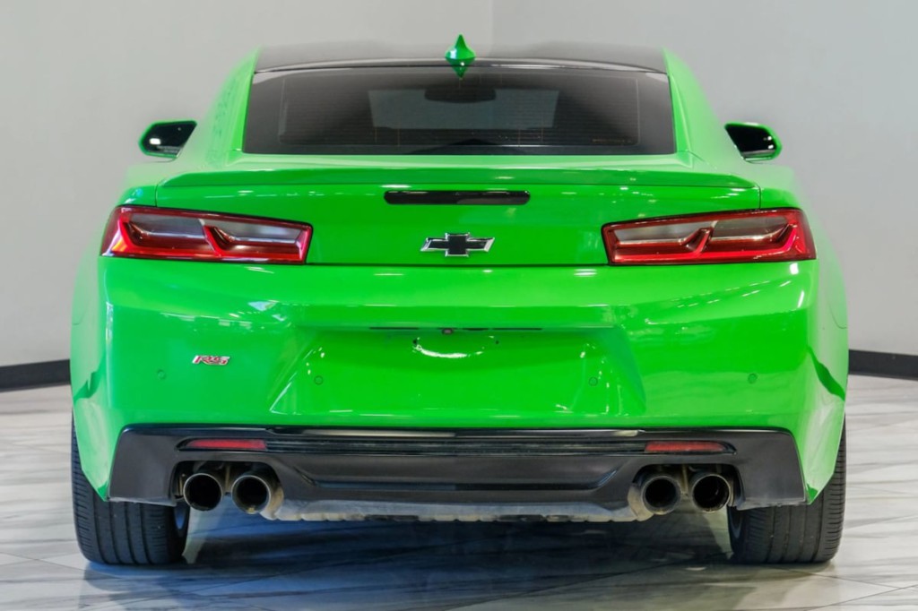 2017 Chevrolet Camaro Image 14