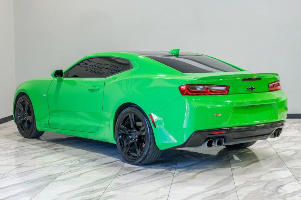 2017 Chevrolet Camaro Image 15