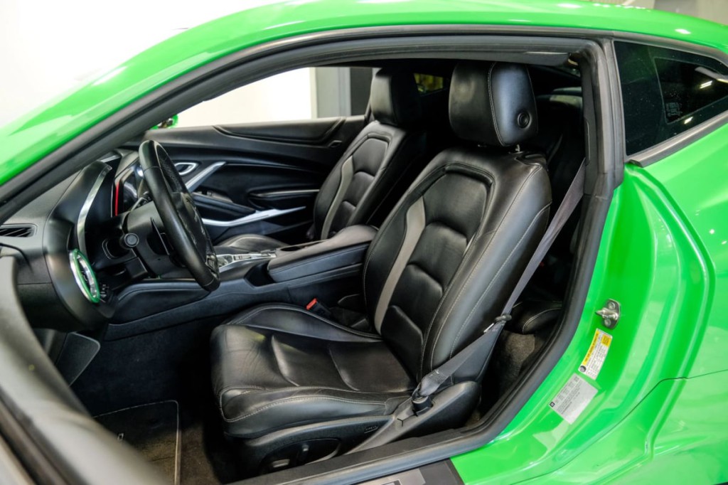 2017 Chevrolet Camaro Image 39