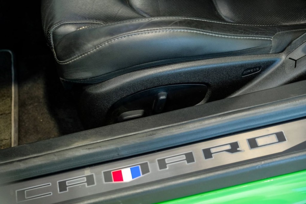2017 Chevrolet Camaro Image 40