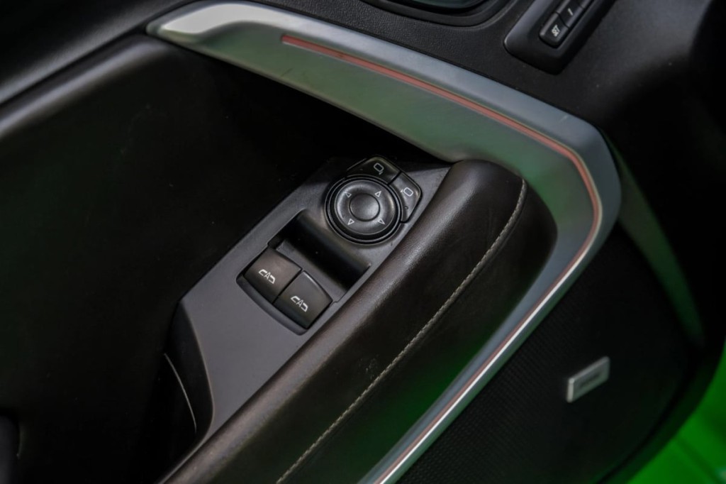 2017 Chevrolet Camaro Image 50