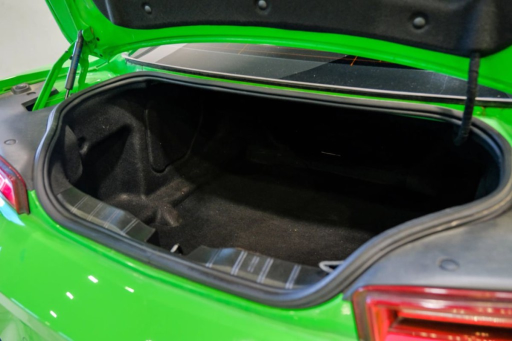 2017 Chevrolet Camaro Image 61