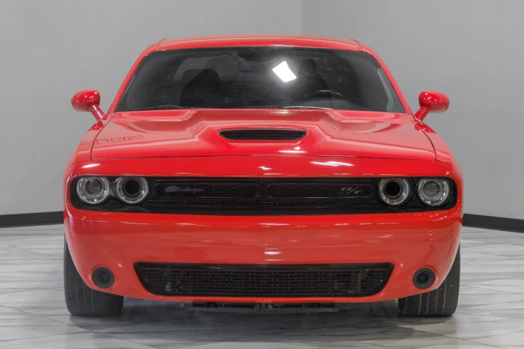 2023 Dodge Challenger Image 8