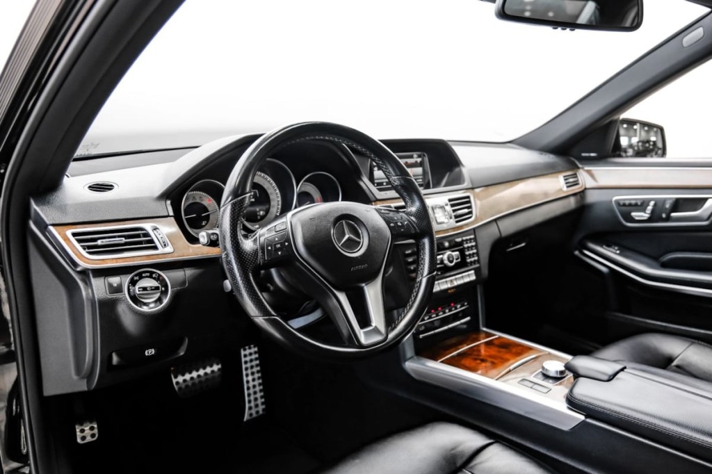 2014 Mercedes-Benz E-Class Image 3