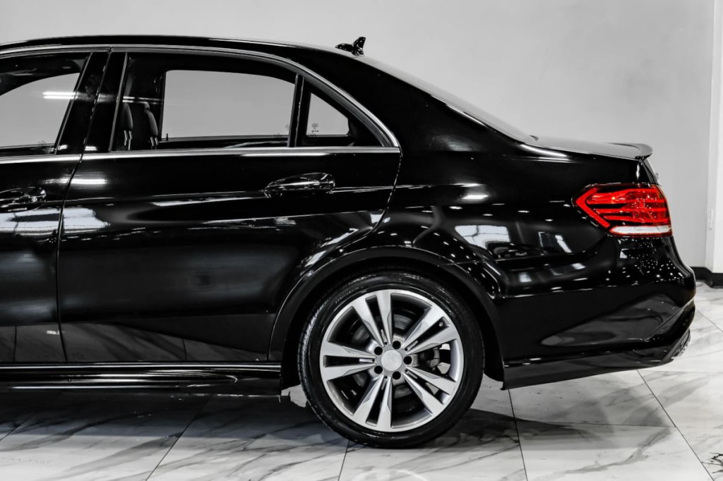 2014 Mercedes-Benz E-Class Image 17