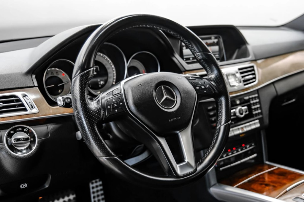 2014 Mercedes-Benz E-Class Image 21