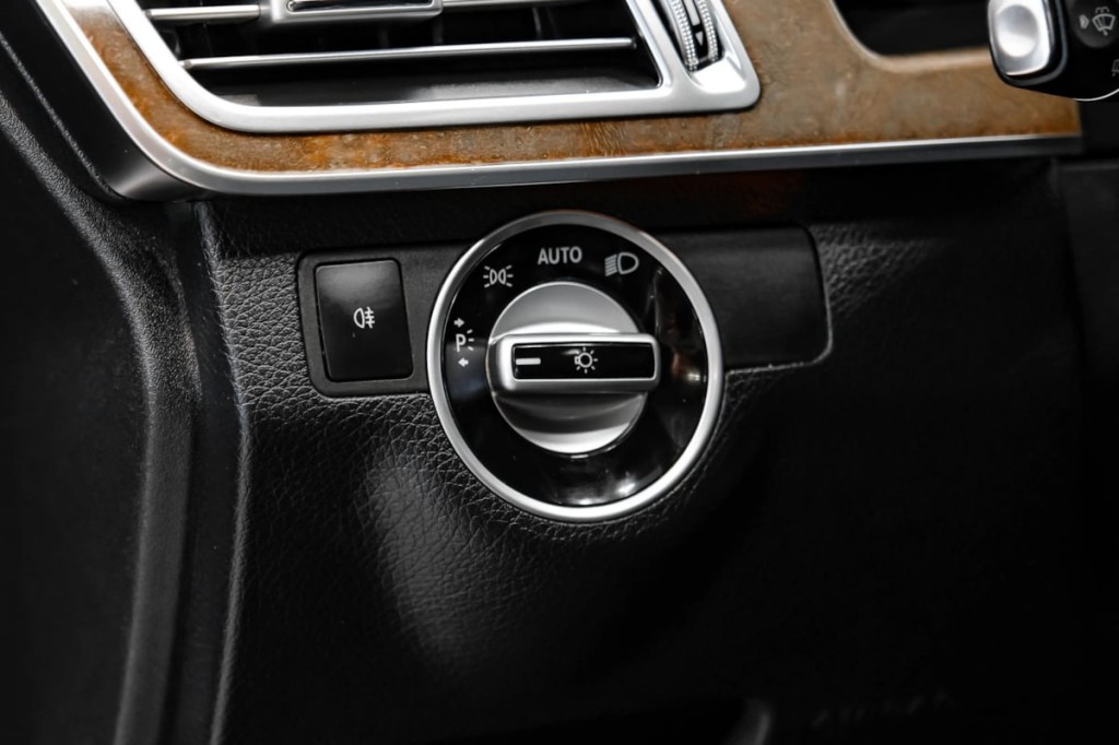 2014 Mercedes-Benz E-Class Image 28