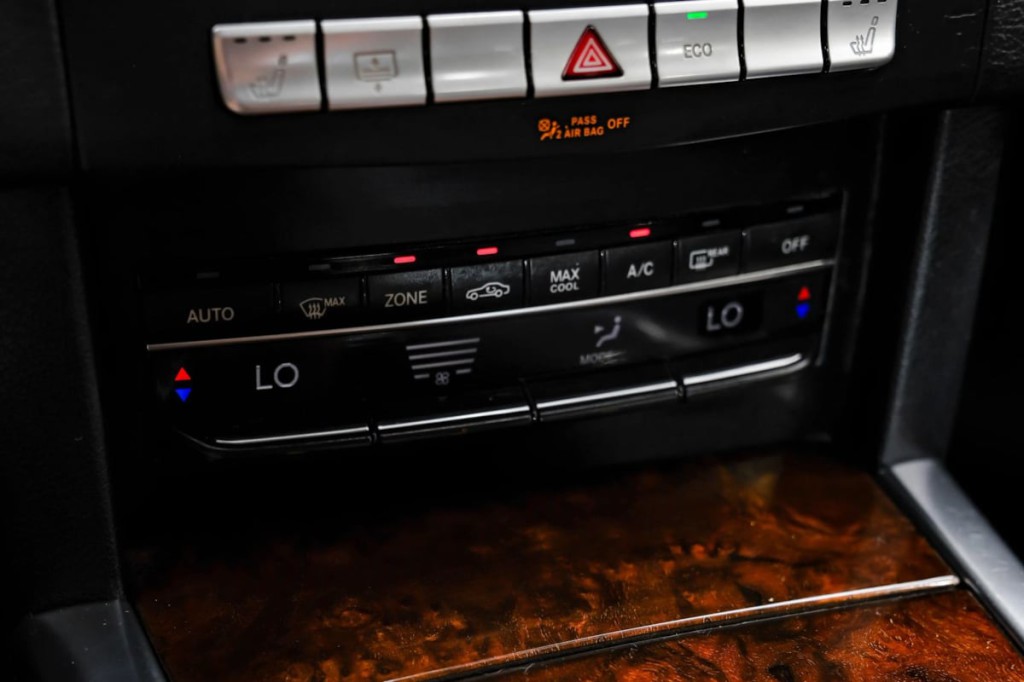 2014 Mercedes-Benz E-Class Image 34