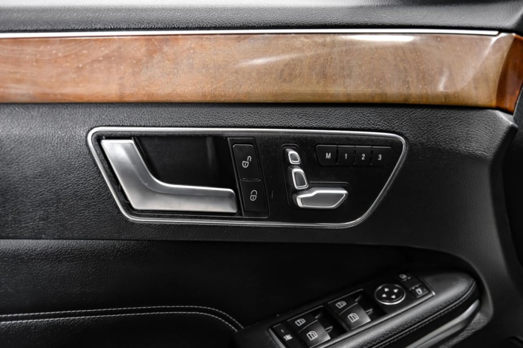 2014 Mercedes-Benz E-Class Image 57