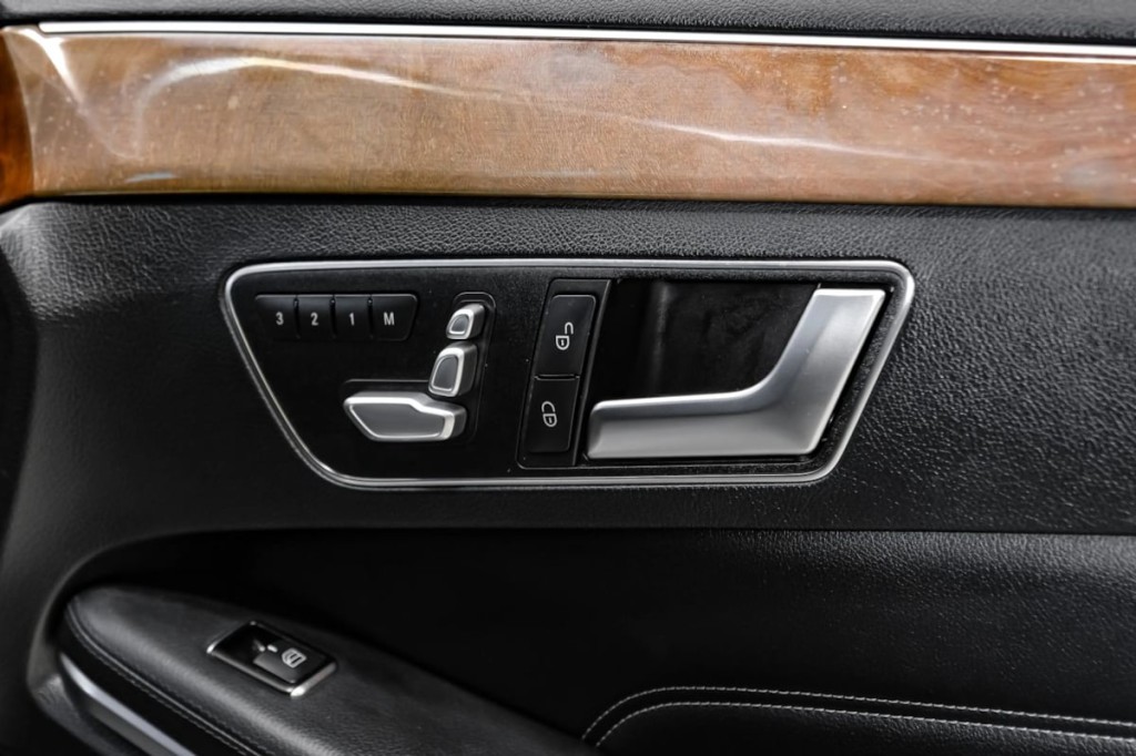 2014 Mercedes-Benz E-Class Image 59