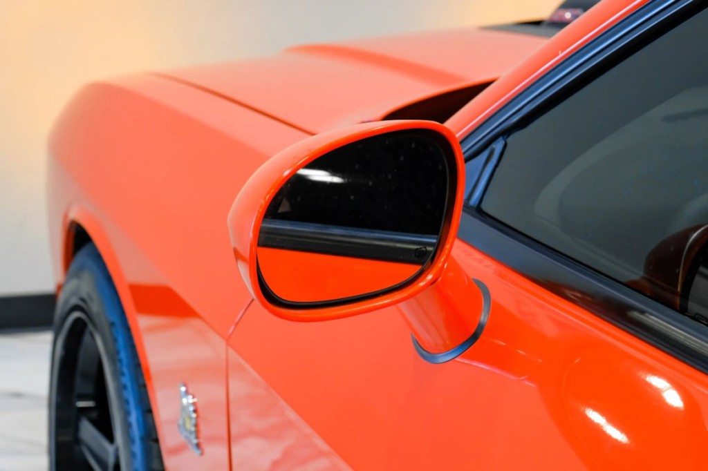 2016 Dodge Challenger Image 46