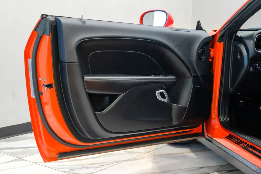 2016 Dodge Challenger Image 47