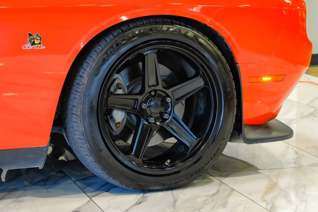 2016 Dodge Challenger Image 61