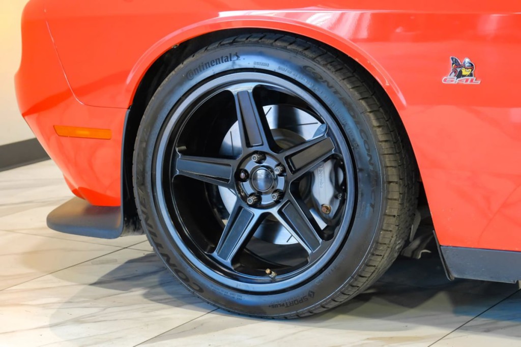 2016 Dodge Challenger Image 62