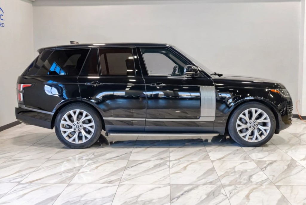 2018 Land Rover Range Rover Image 11