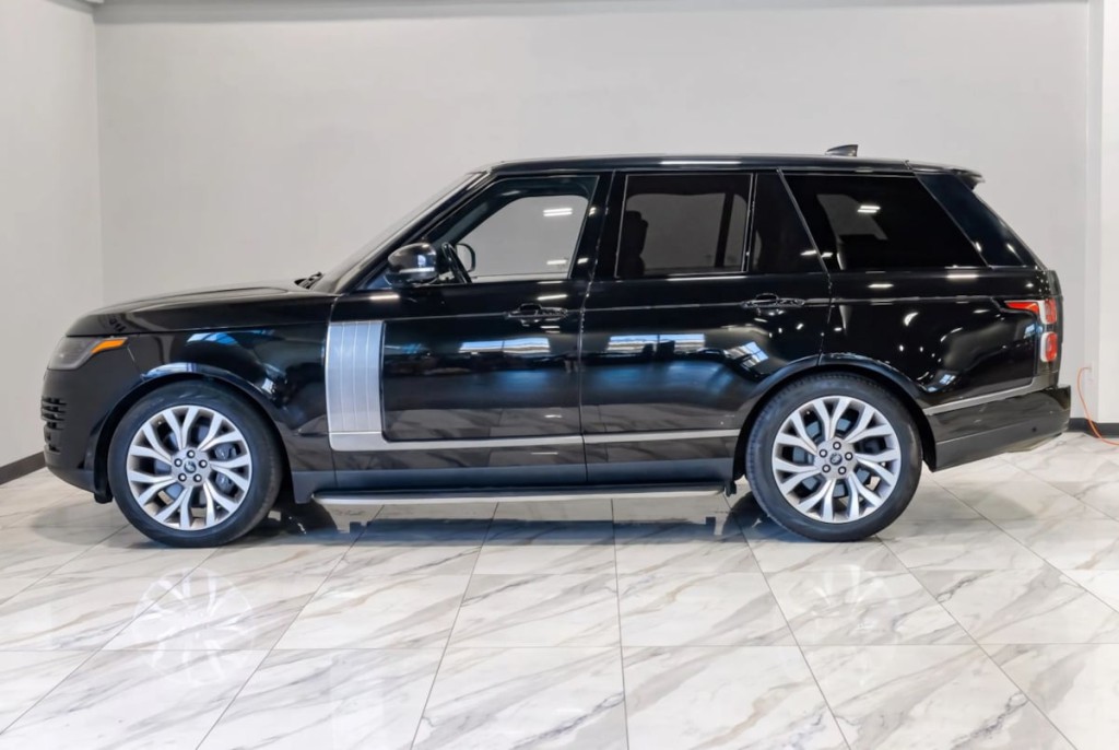 2018 Land Rover Range Rover Image 17