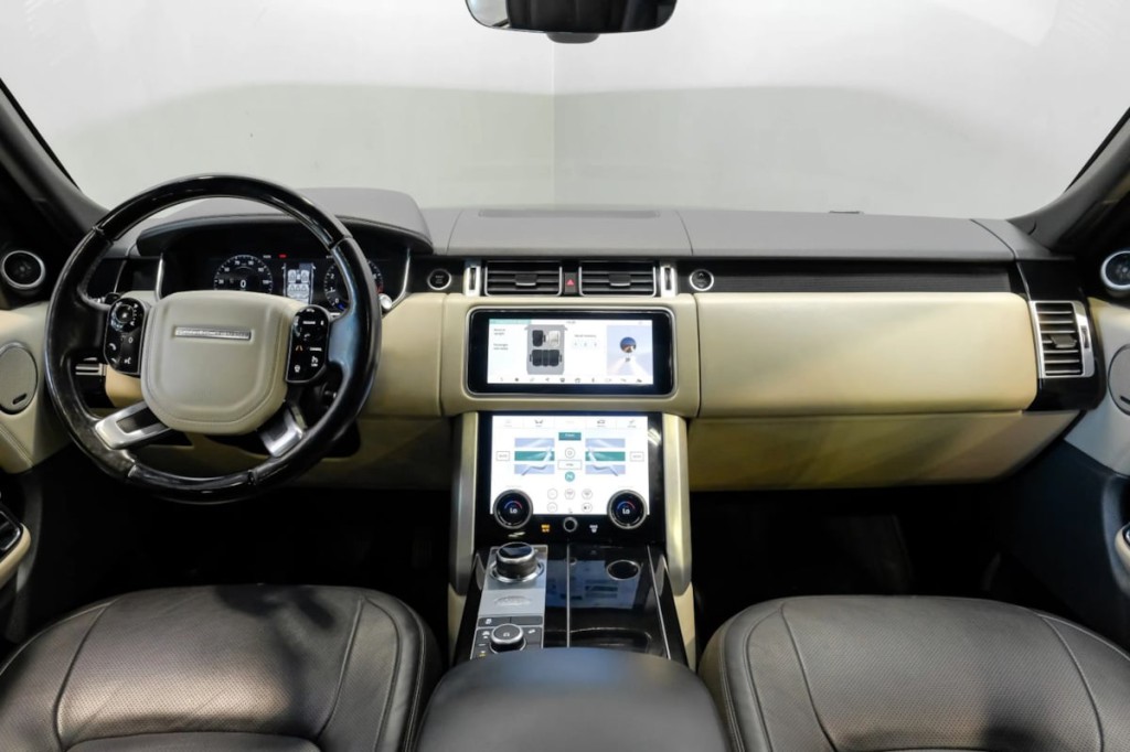 2018 Land Rover Range Rover Image 22