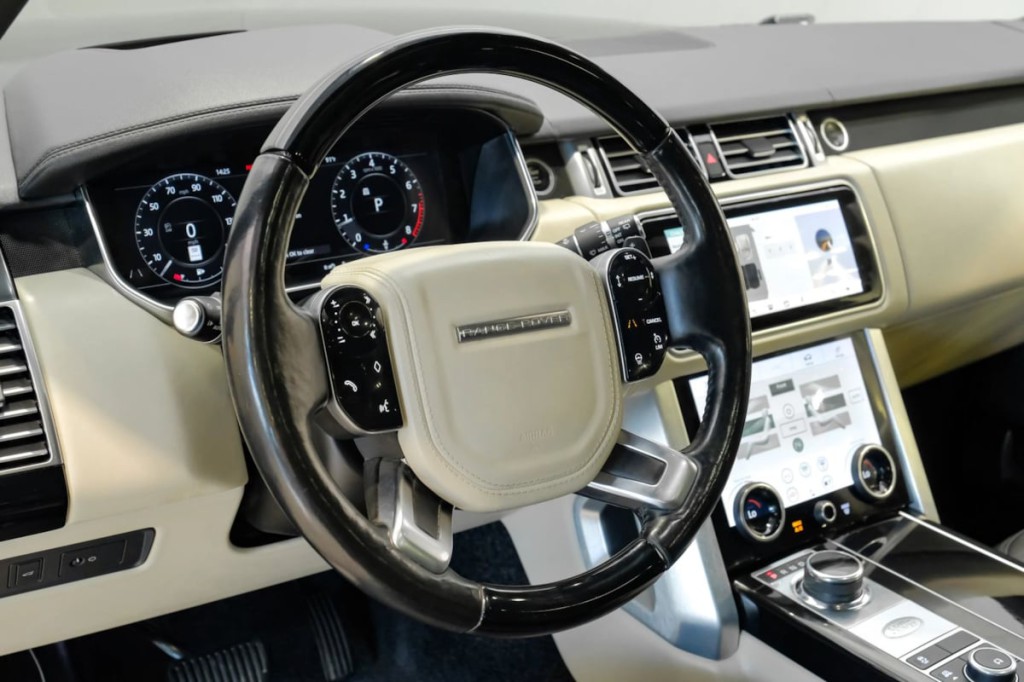 2018 Land Rover Range Rover Image 23