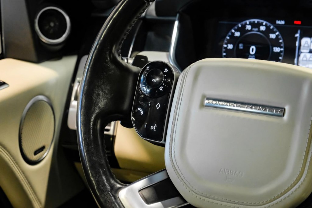 2018 Land Rover Range Rover Image 25