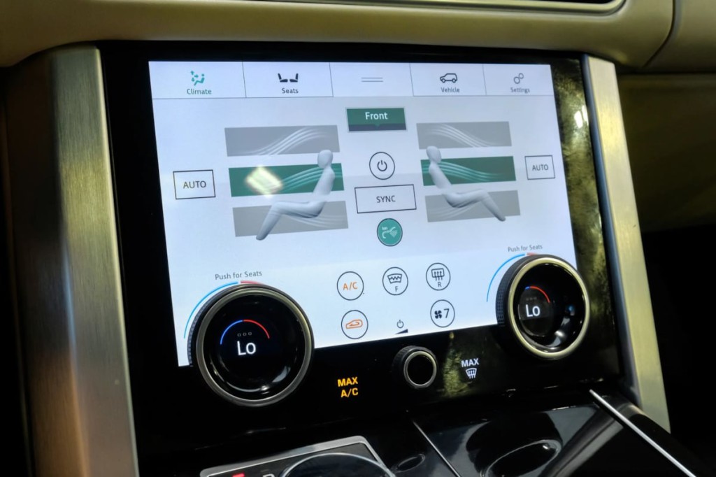 2018 Land Rover Range Rover Image 35