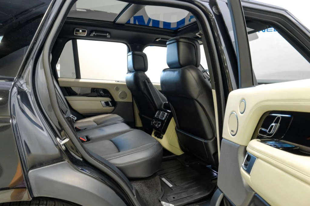 2018 Land Rover Range Rover Image 46