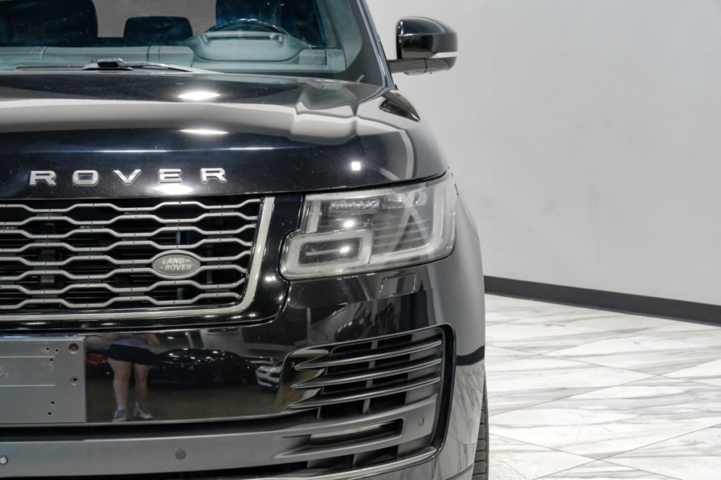2018 Land Rover Range Rover Image 59