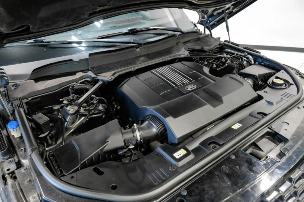 2018 Land Rover Range Rover Image 63