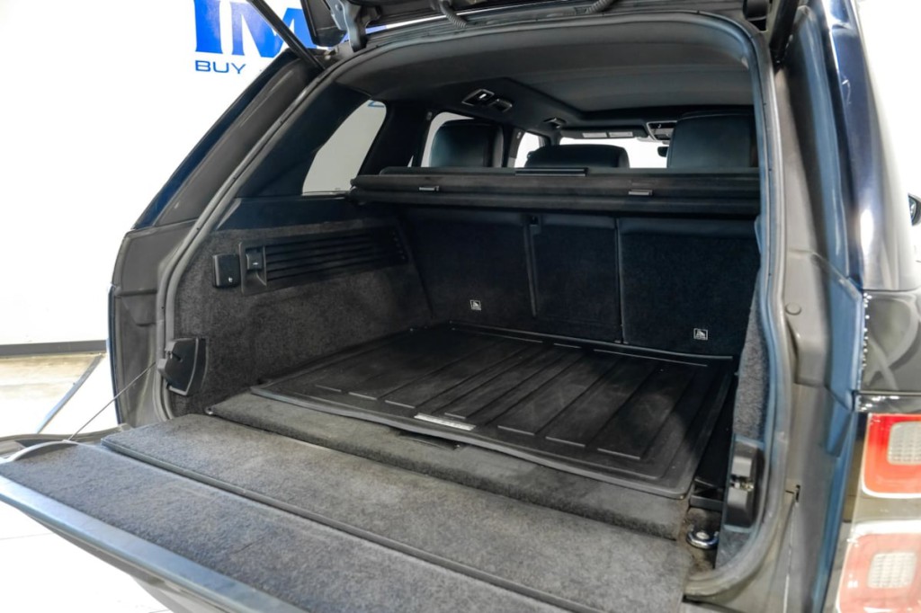 2018 Land Rover Range Rover Image 64
