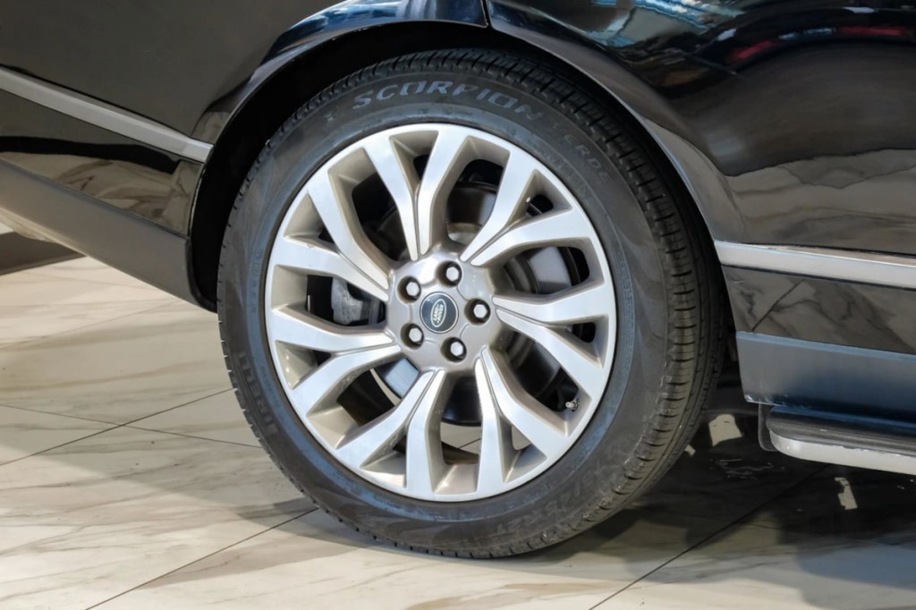 2018 Land Rover Range Rover Image 69