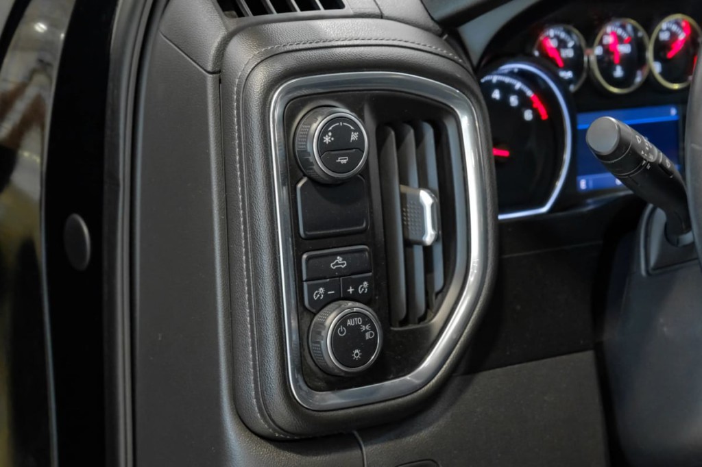 2019 Chevrolet Silverado 1500 Image 38