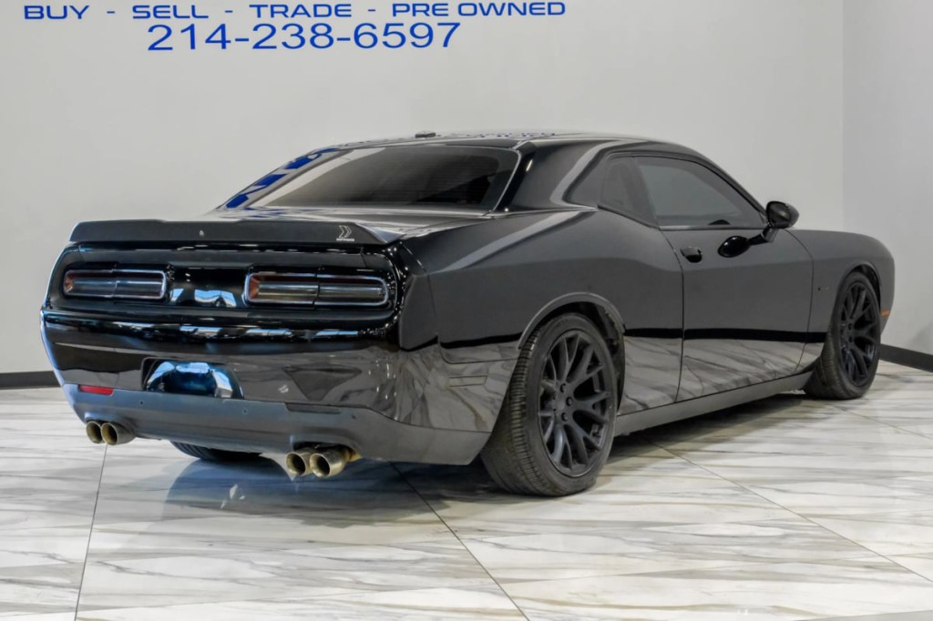 2019 Dodge Challenger Image 11