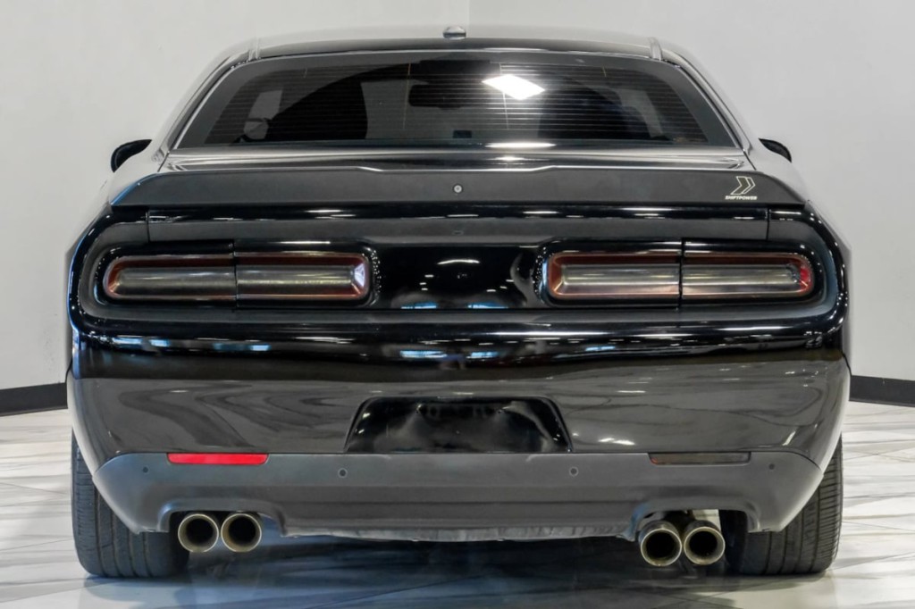 2019 Dodge Challenger Image 14