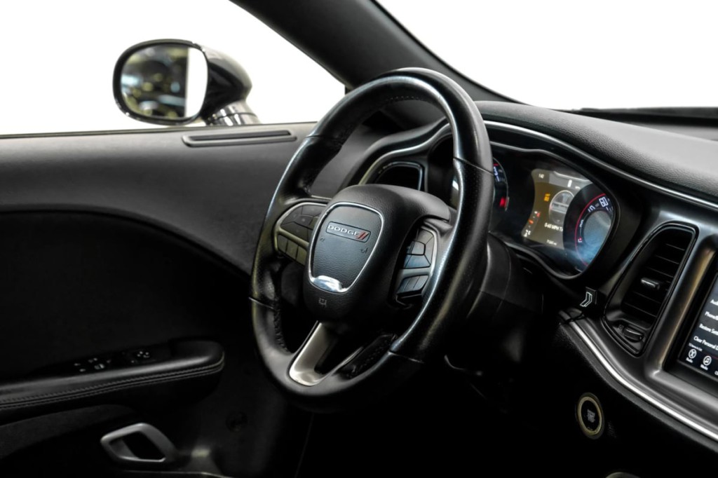 2019 Dodge Challenger Image 20