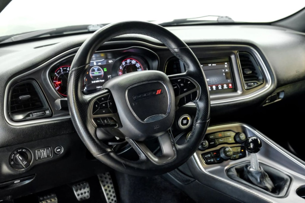 2019 Dodge Challenger Image 21