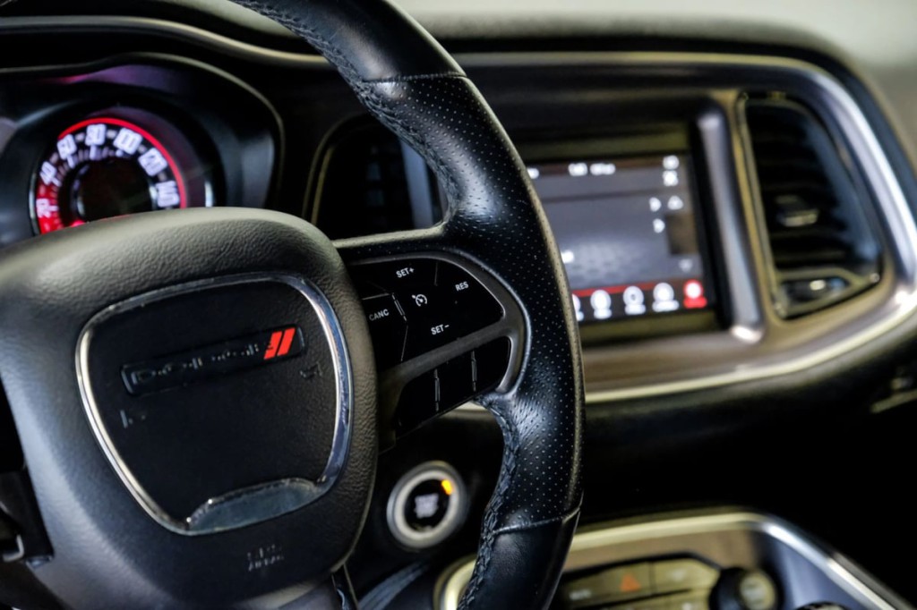 2019 Dodge Challenger Image 23