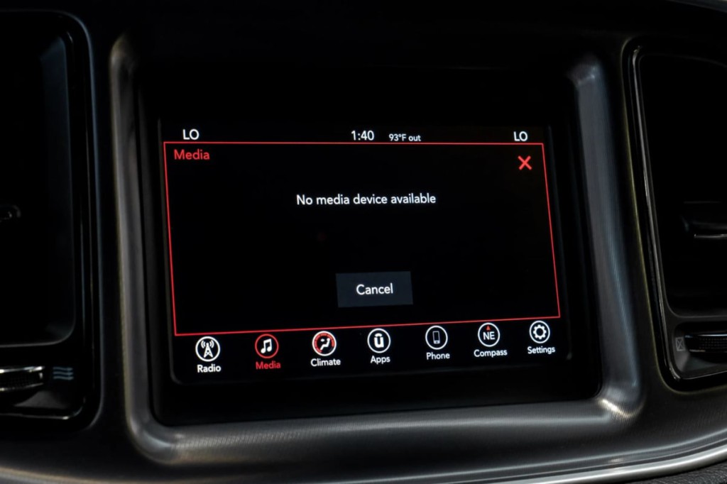 2019 Dodge Challenger Image 36