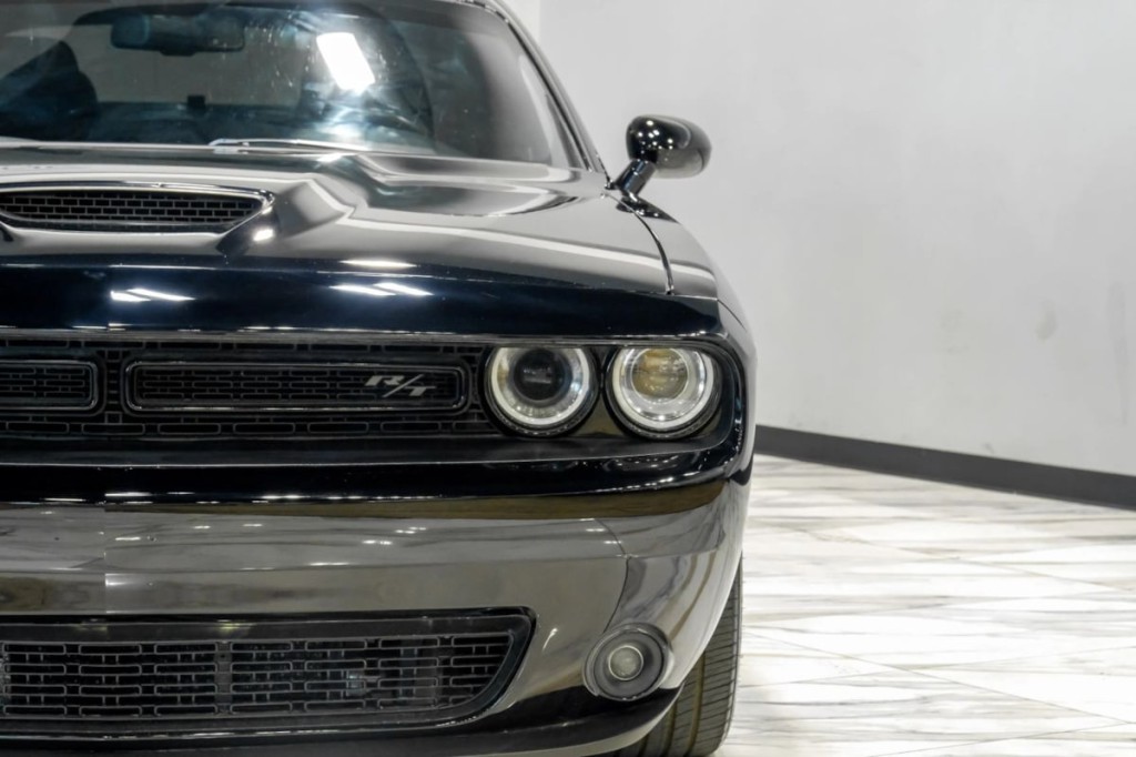 2019 Dodge Challenger Image 52