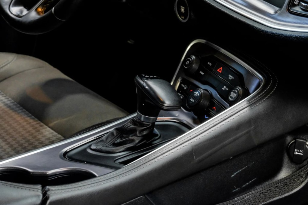 2017 Dodge Challenger Image 22
