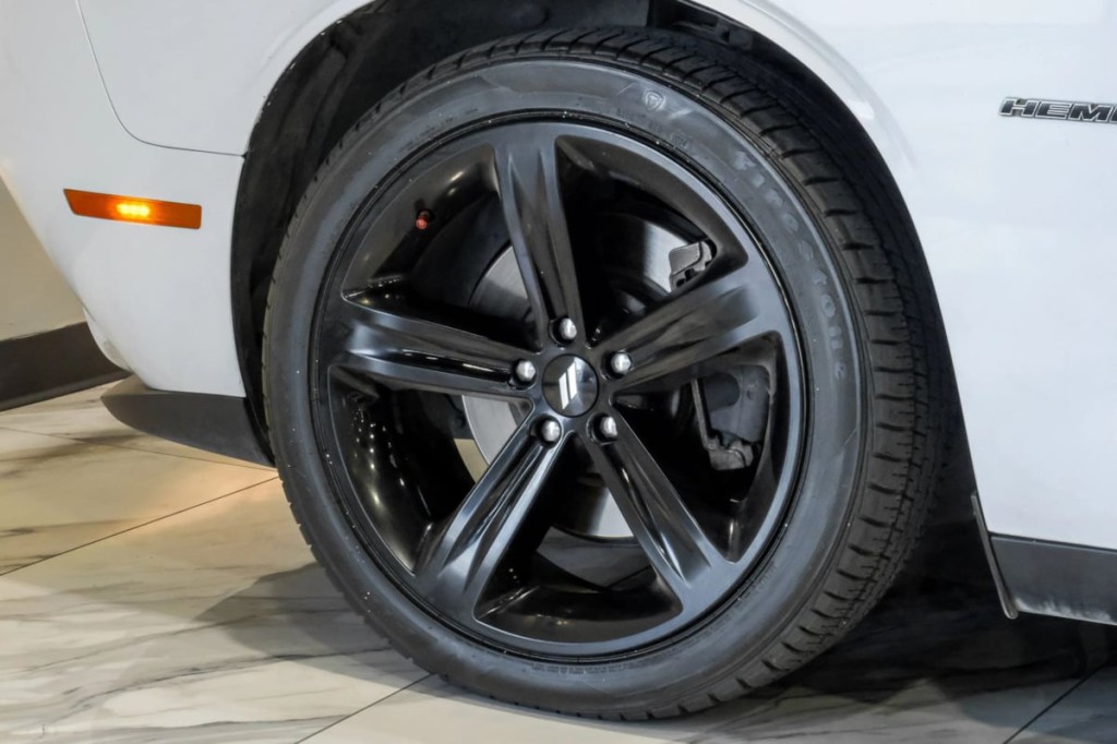 2017 Dodge Challenger Image 51