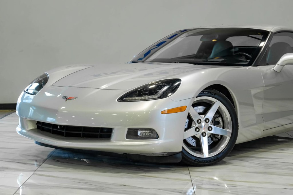2005 Chevrolet Corvette Image 6