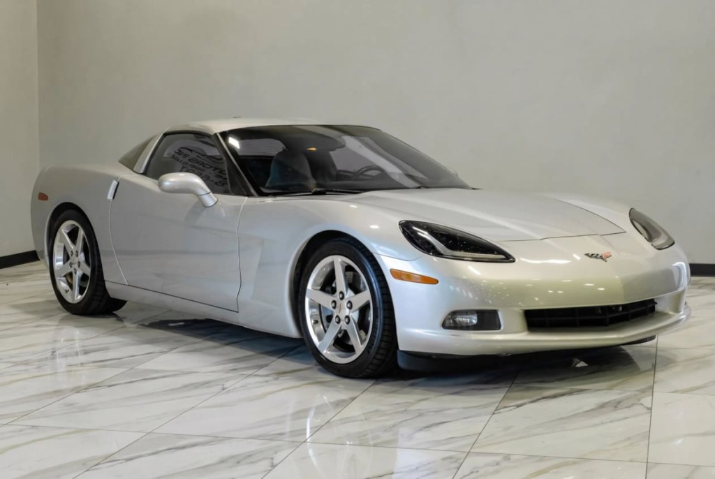 2005 Chevrolet Corvette Image 9