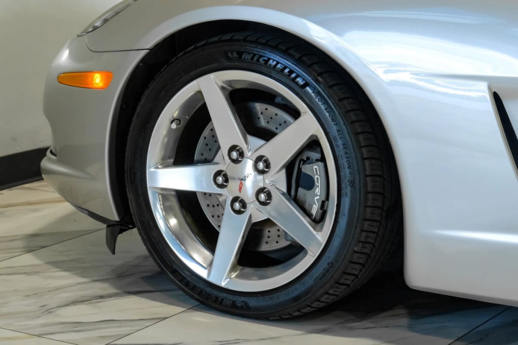 2005 Chevrolet Corvette Image 51